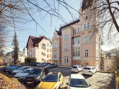 23-13-HTLS-Smetana_Parking